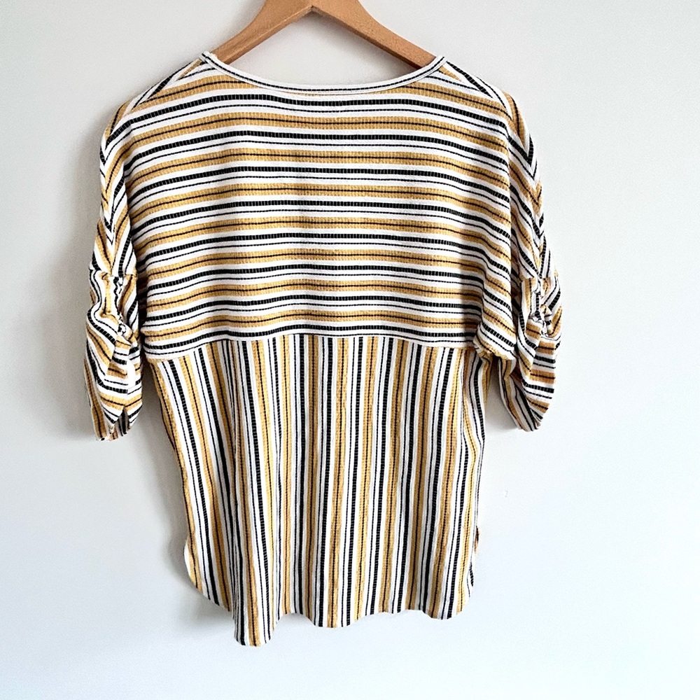 Max Studio Cream Boxy Pleated Blouse - Picture 6 of 7